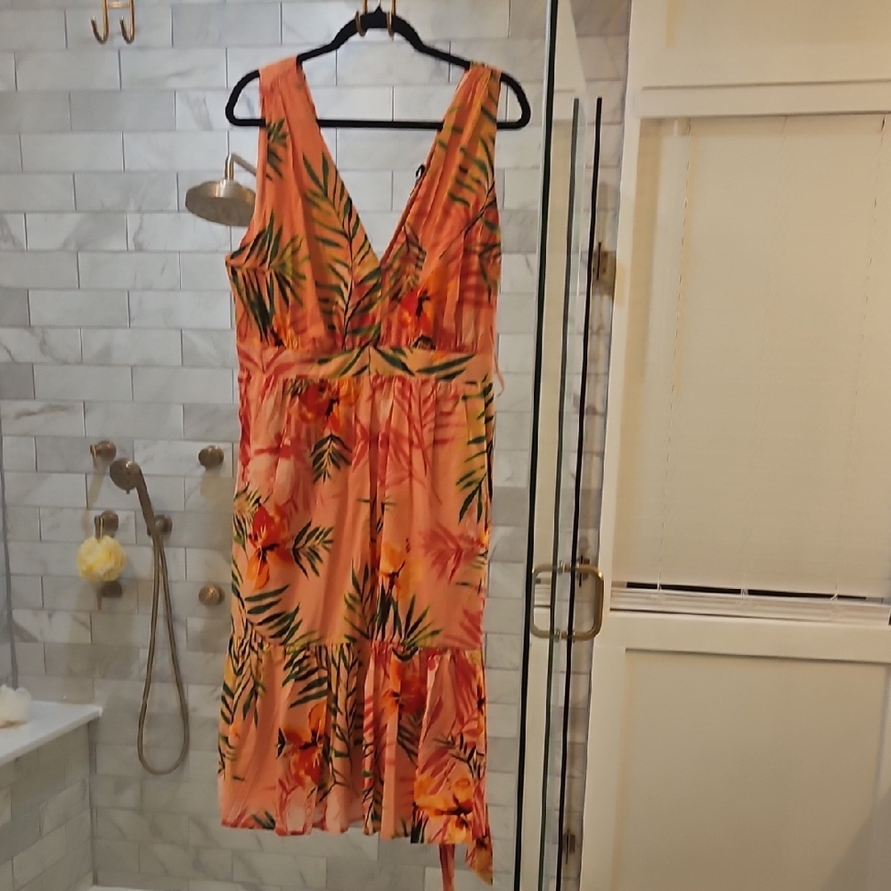 New York & Company Vibrant Leaf Print Dress